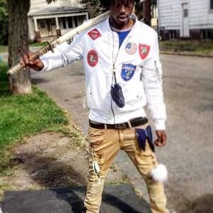 Meet your Posher, Kuzzo